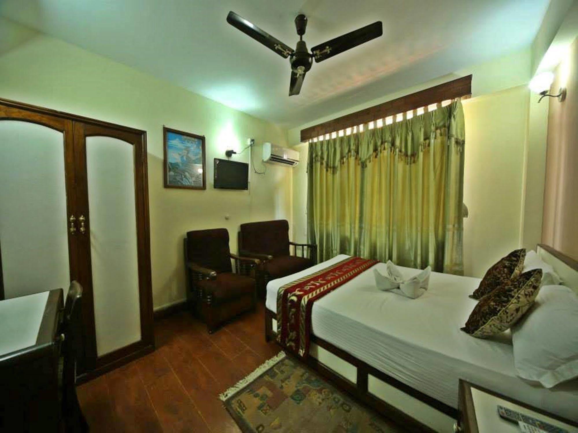 Hotel Pleasure Home Katmandu Eksteriør bilde